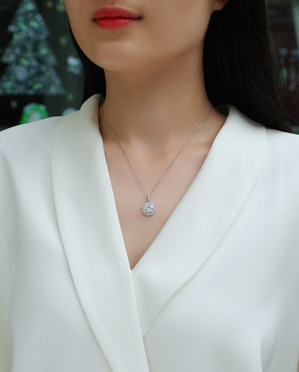 Dandelion - A Fashionable And Luxurious Diamond Jewelry Pendant Set With 2-carat Moissan Diamonds, S925 Sterling Silver And Platinum Plating