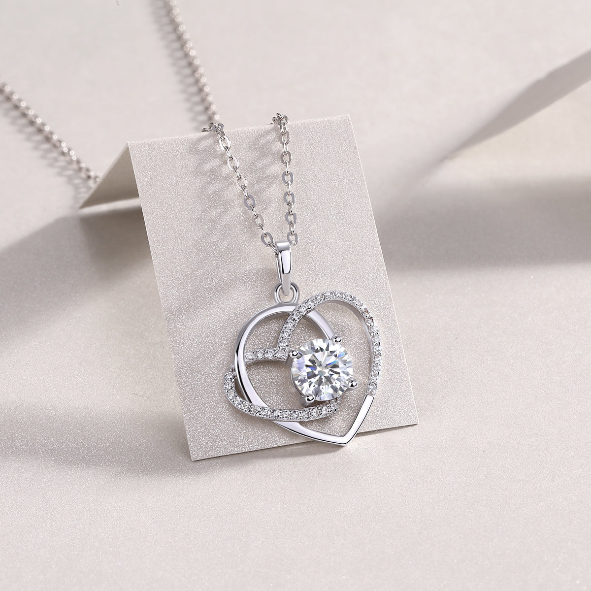 Heart To Heart - A Fashionable And Luxurious Diamond Jewelry Pendant Set With 1-carat Moissan Diamond S925 Sterling Silver And Platinum Plating