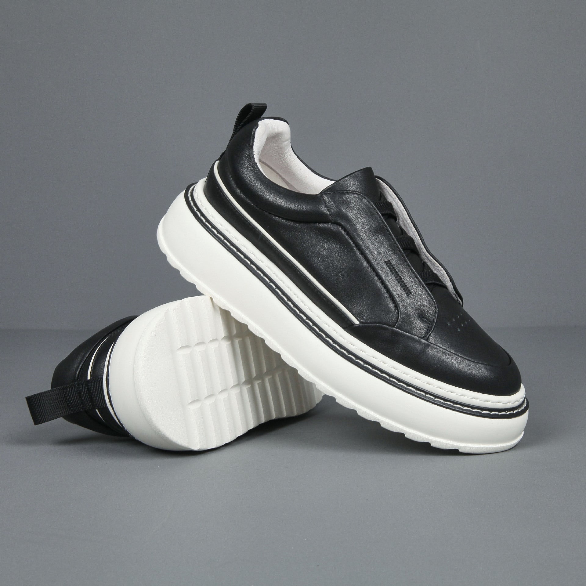 Breathable Casual Simple All-match Slip-on Lazy Stylish Sneaker