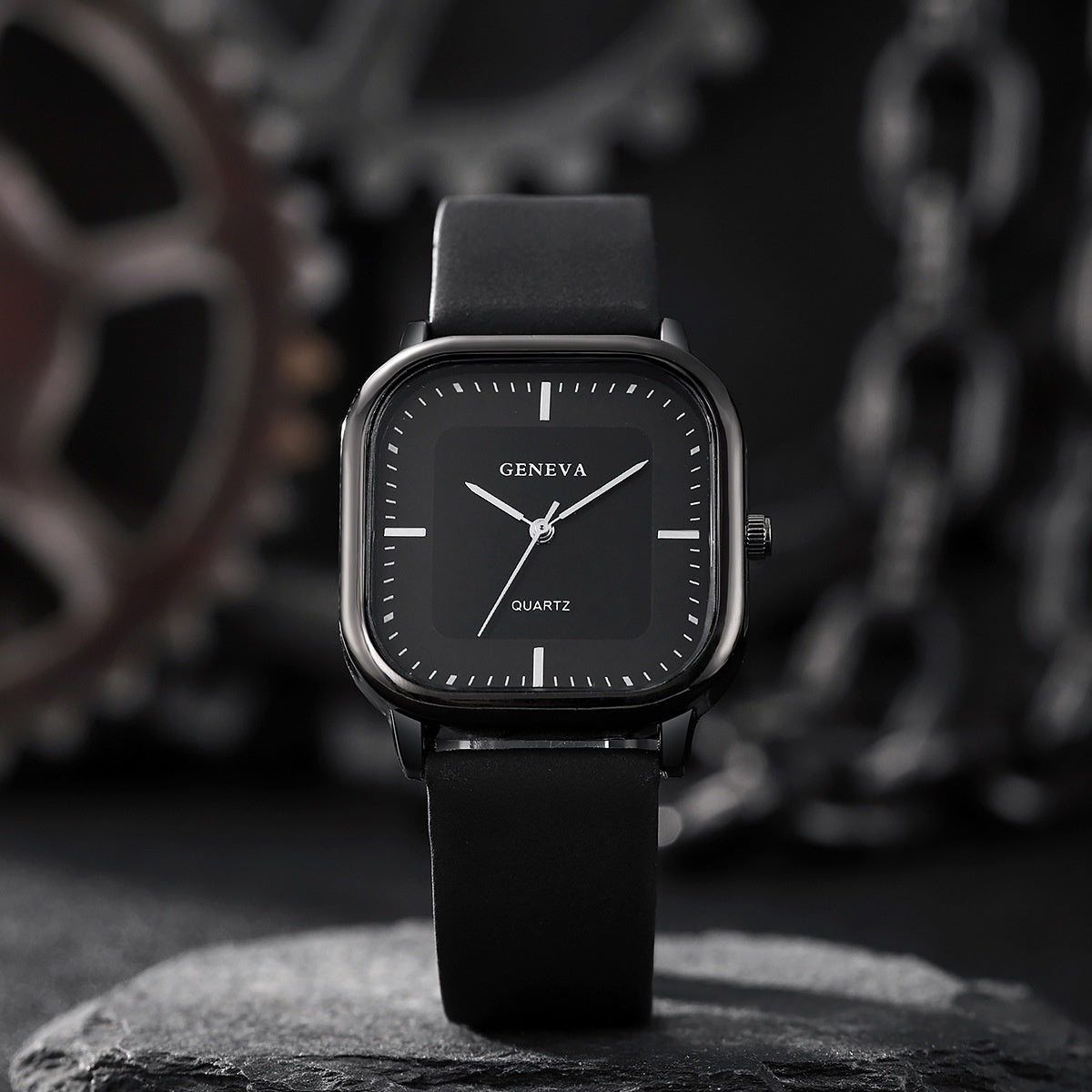 Women's Silicone Strap Fashionable Rose Gold Watch